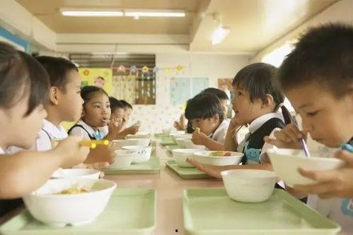 幼儿园园长爆料吃瓜,揭秘幼儿园内幕，吃瓜群众惊呼不已！