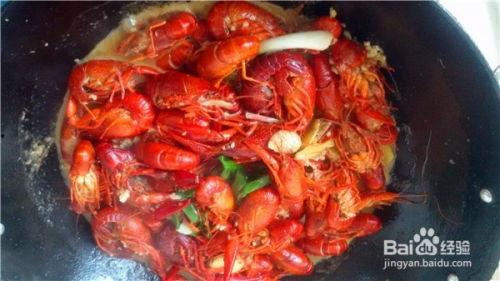 大龙虾的做法视频,视频详解美味制作过程