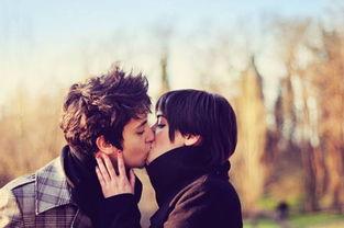 男同亲吻视频,揭秘男同亲吻视频背后的情感纠葛