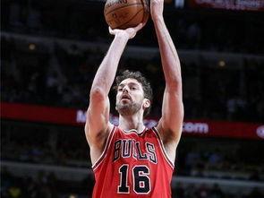 詹姆斯6步上篮视频,高效得分秘诀大公开