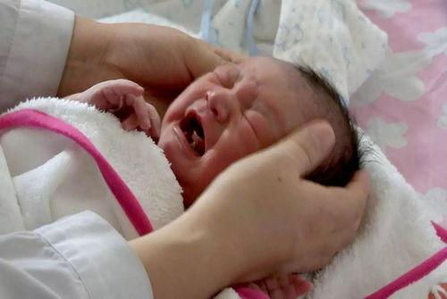 生宝宝的视频,温馨视频回顾