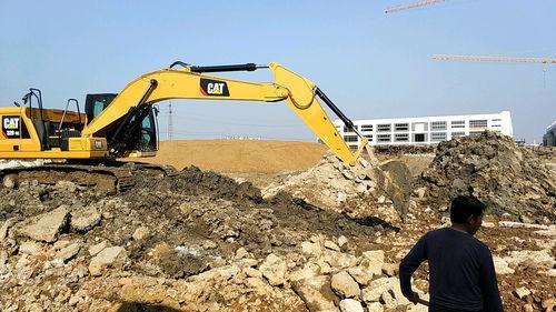 挖机视频视频,挖掘机操作技巧与现场实况解析