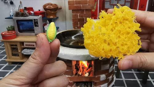 蜂窝玉米的做法视频,轻松掌握蜂窝状美味玉米新吃法