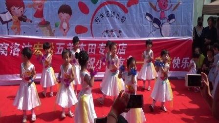 真的不容易舞蹈视频,揭秘“真的不容易”舞蹈背后的故事