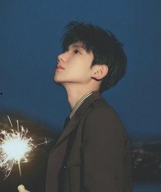 王源爆料吃瓜,揭秘娱乐圈那些不为人知的“瓜”