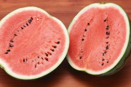 吃瓜爆料背景怎么弄的,网络舆论场的幕后操控